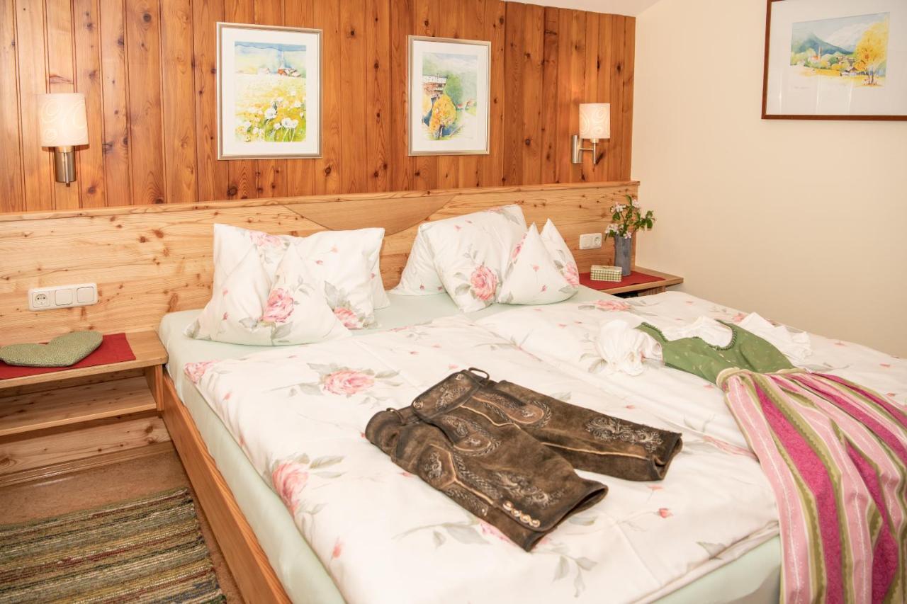 Appartement-Pension Fahrnberggut เราริส ภายนอก รูปภาพ