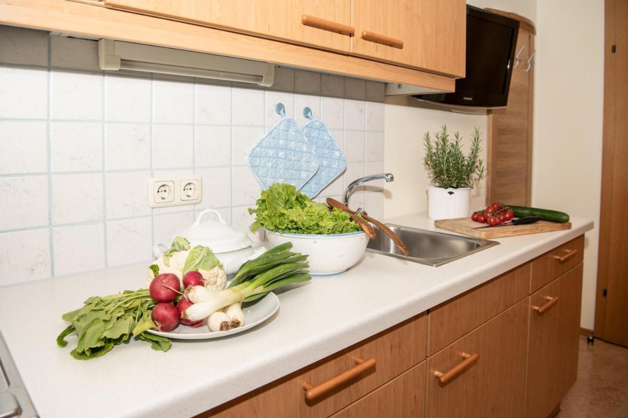 Appartement-Pension Fahrnberggut เราริส ภายนอก รูปภาพ